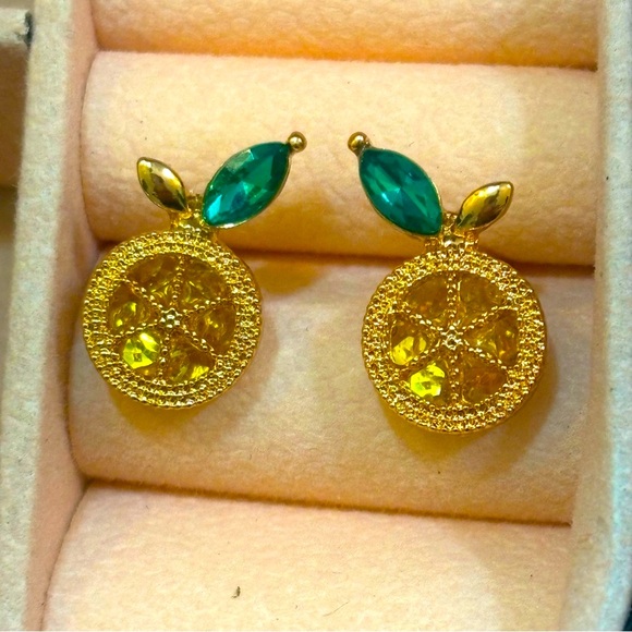 NWOT Lemon Fashion Post Earrings! - Picture 3 of 5